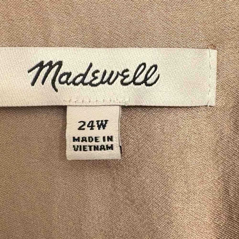 Madewell Satin Button-Down Shirt in Caramel - Picture 4 of 6
